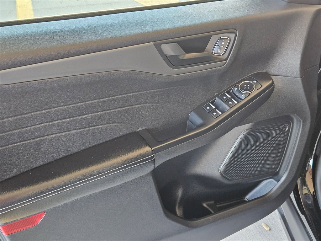 Thumbnail: 2025 Ford Escape - 13