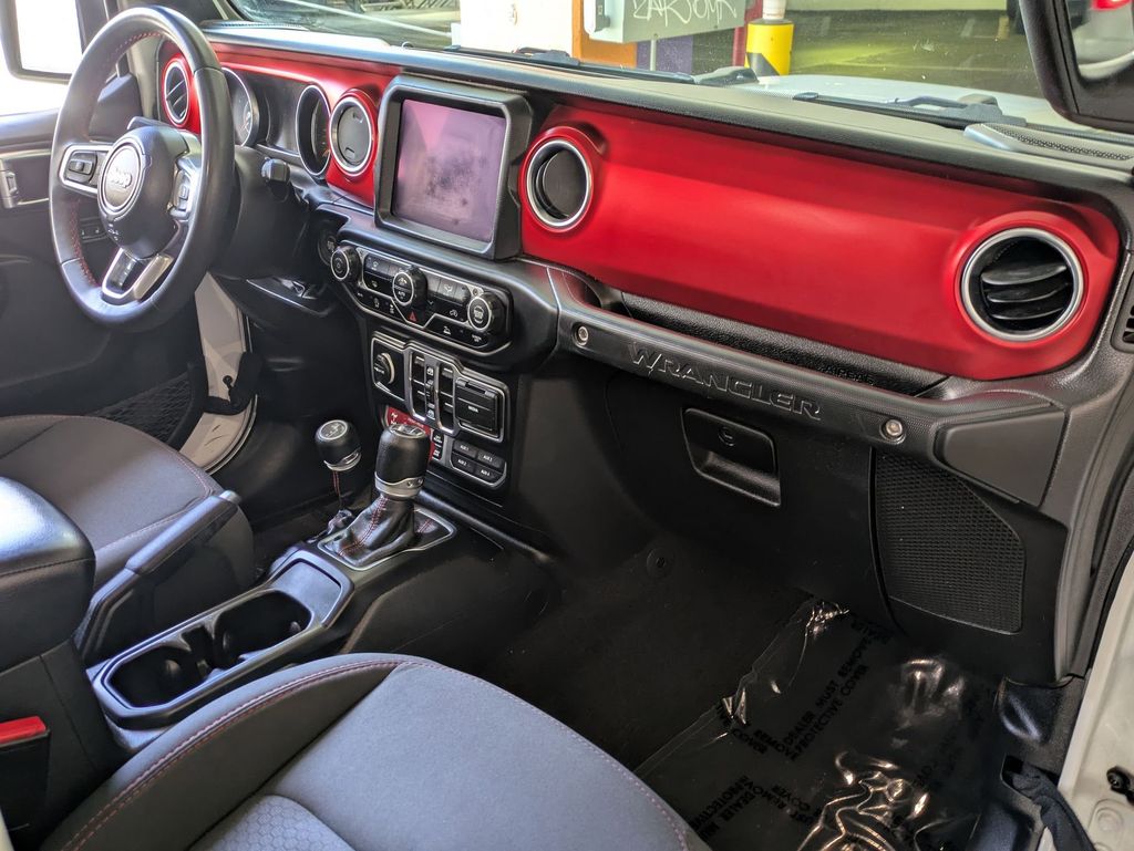 Thumbnail: 2023 Jeep Wrangler - 29