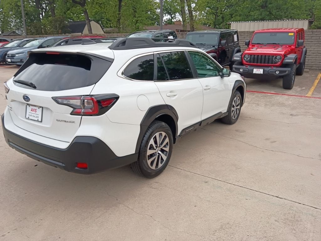 Thumbnail: 2025 Subaru Outback - 10