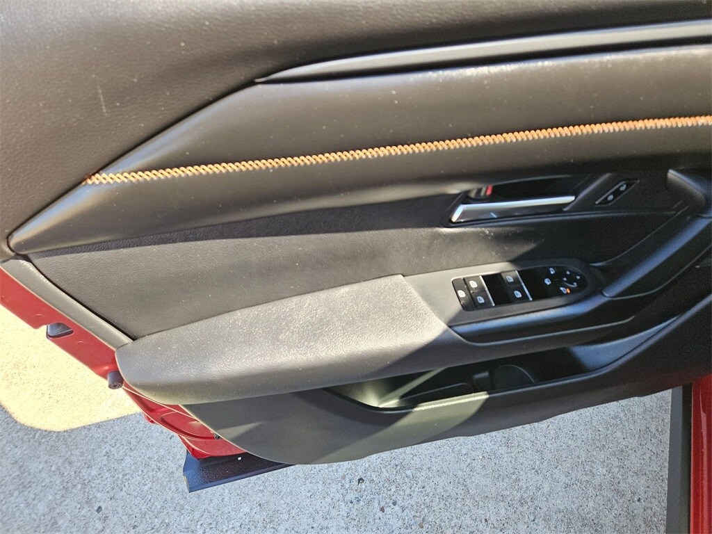 Thumbnail: 2025 Mazda CX-50 - 14