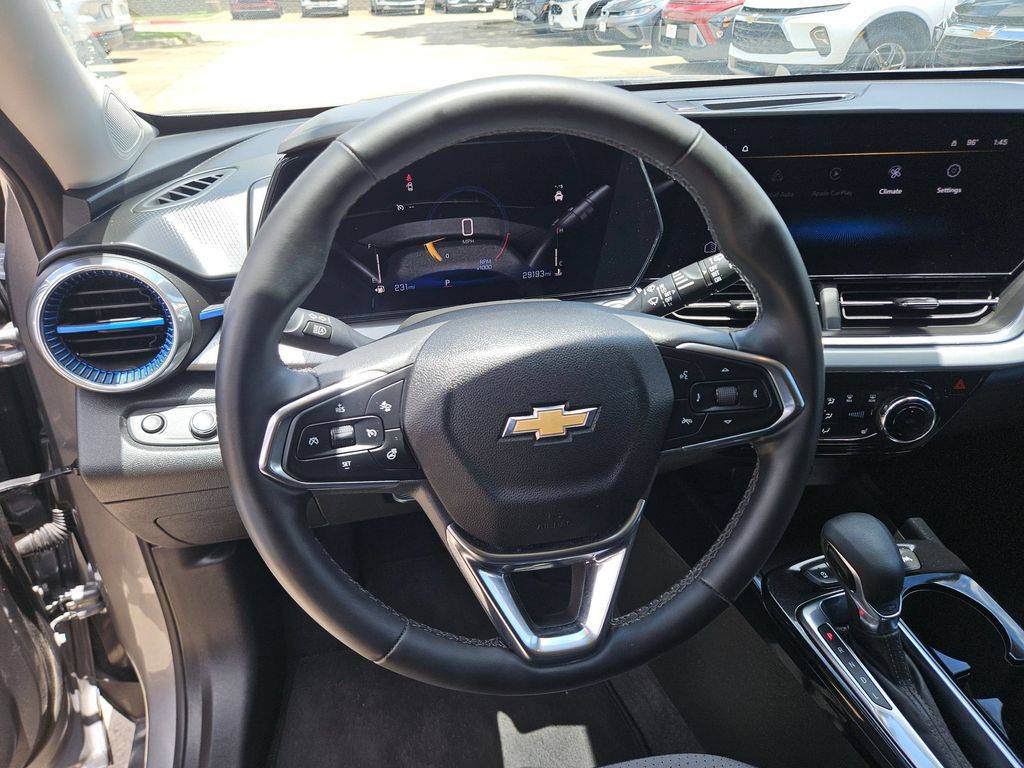 Thumbnail: 2025 Chevrolet Trax - 18
