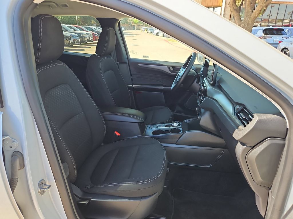 2025 Ford Escape Active - Photo 27