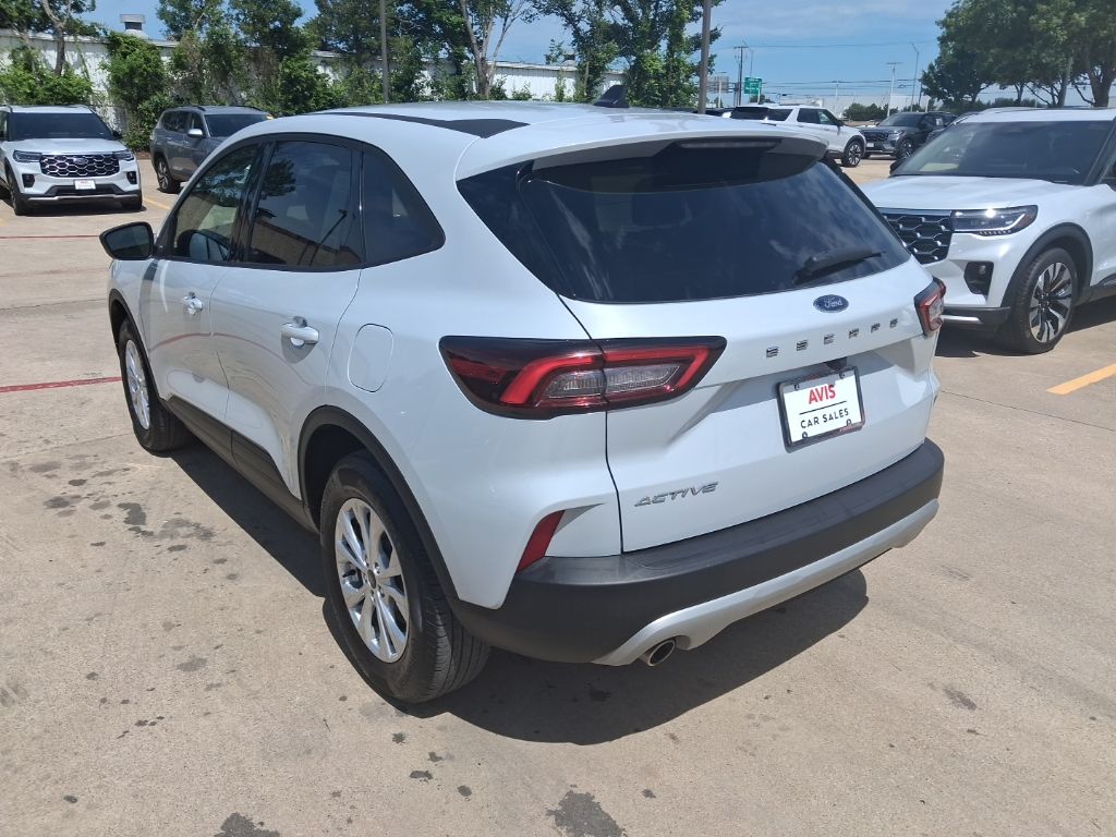 Thumbnail: 2025 Ford Escape - 8