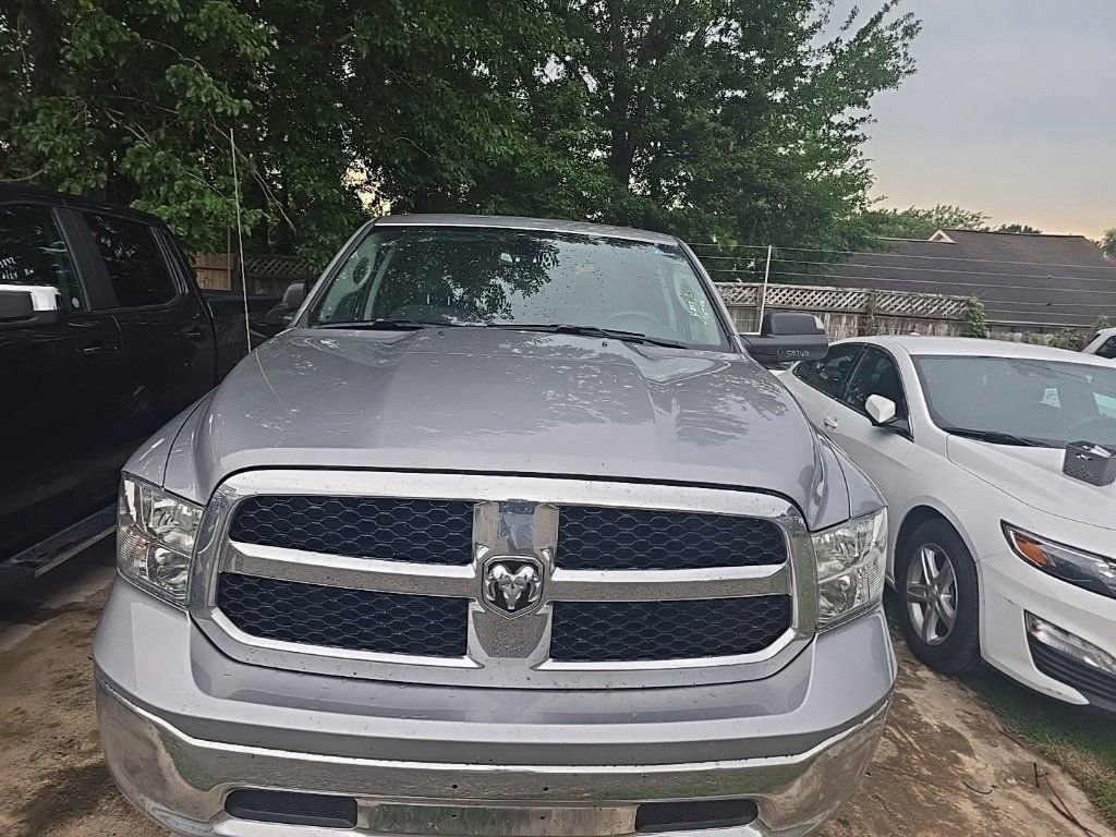 2023 RAM 1500 Classic SLT 2