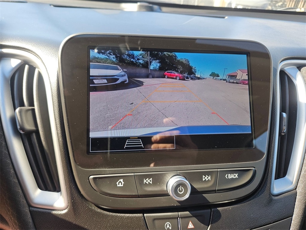 Thumbnail: 2024 Chevrolet Malibu - 22