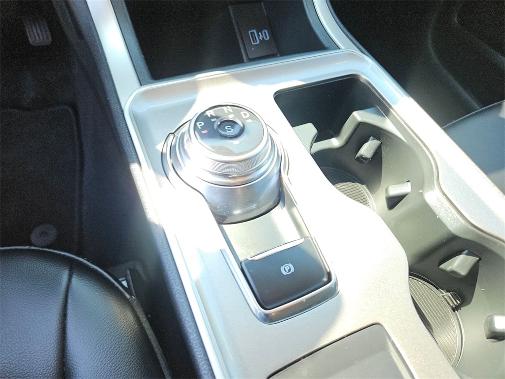 Thumbnail: 2024 Ford Edge - 17