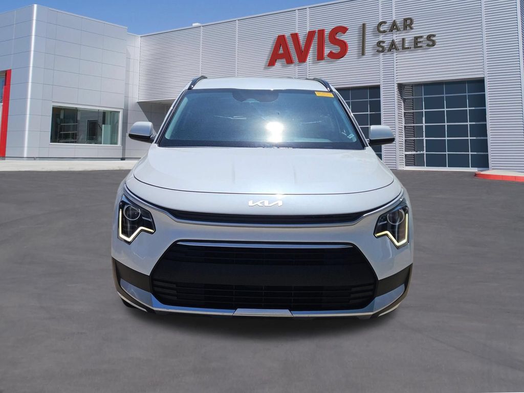Thumbnail: 2025 Kia Niro - 10