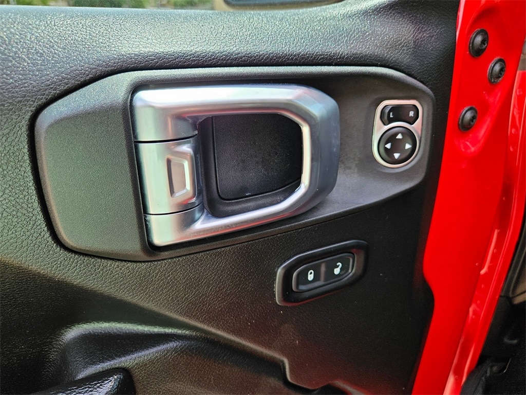 Thumbnail: 2023 Jeep Gladiator - 13