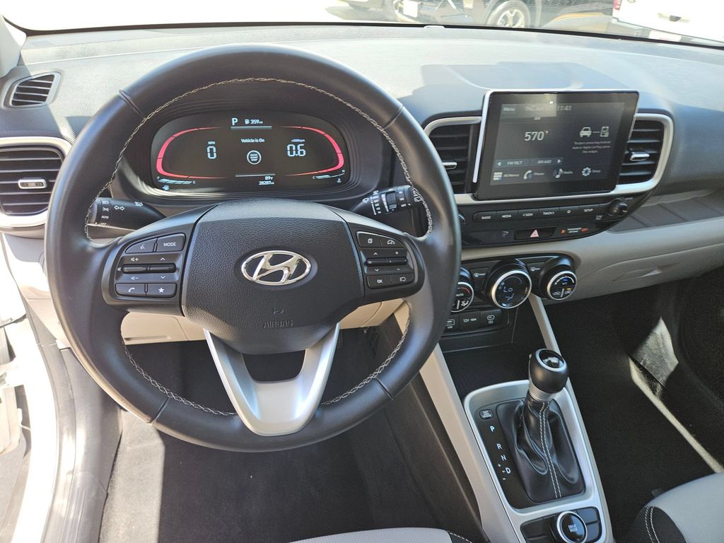 Thumbnail: 2025 Hyundai Venue - 17