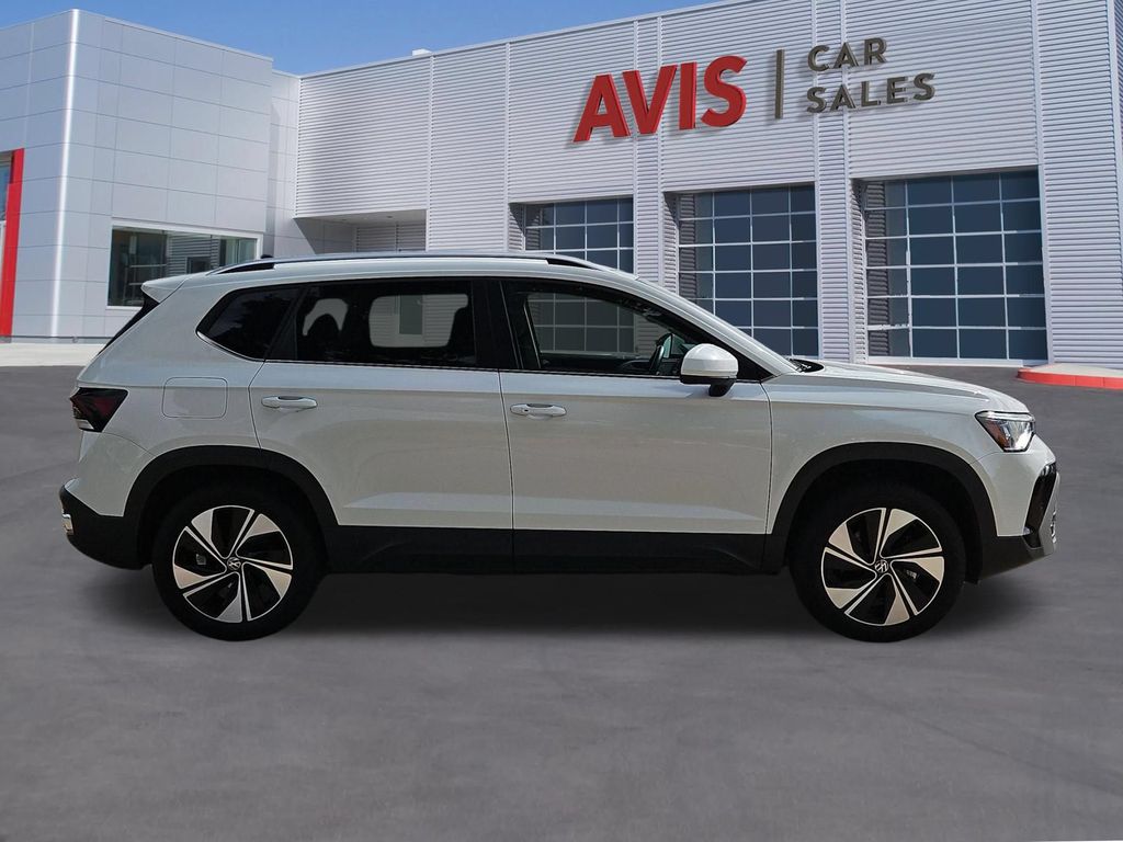 Thumbnail: 2025 Volkswagen Taos - 5