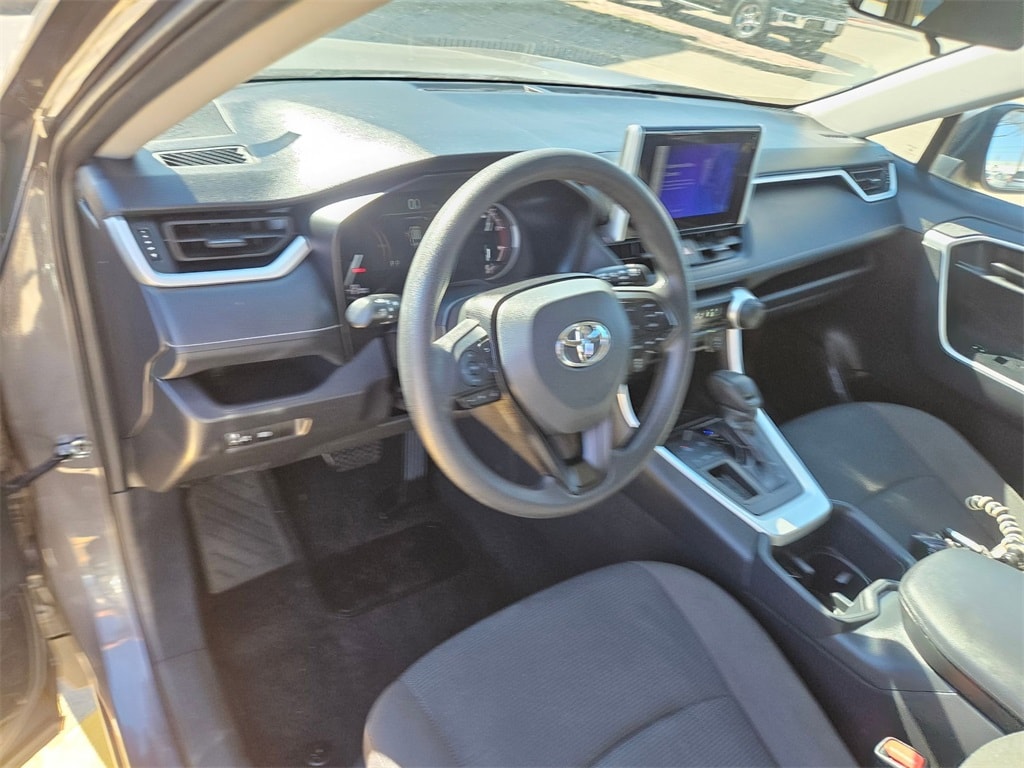 Thumbnail: 2025 Toyota RAV4 - 14