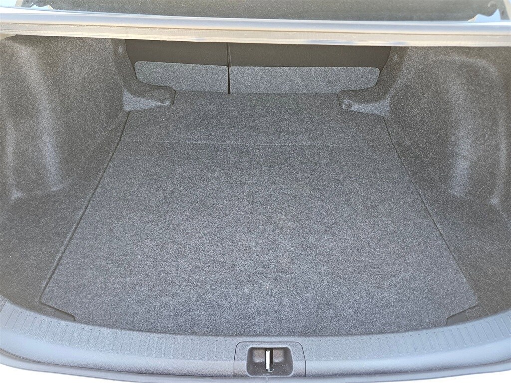 Thumbnail: 2025 Toyota Corolla - 24