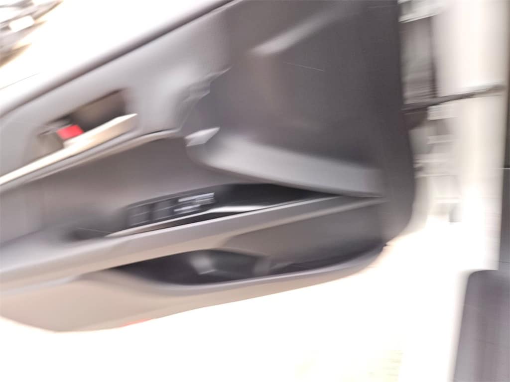 Thumbnail: 2025 Toyota Camry - 18