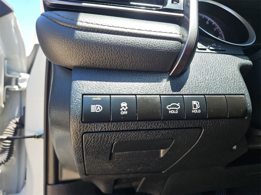 Thumbnail: 2024 Toyota Camry - 20