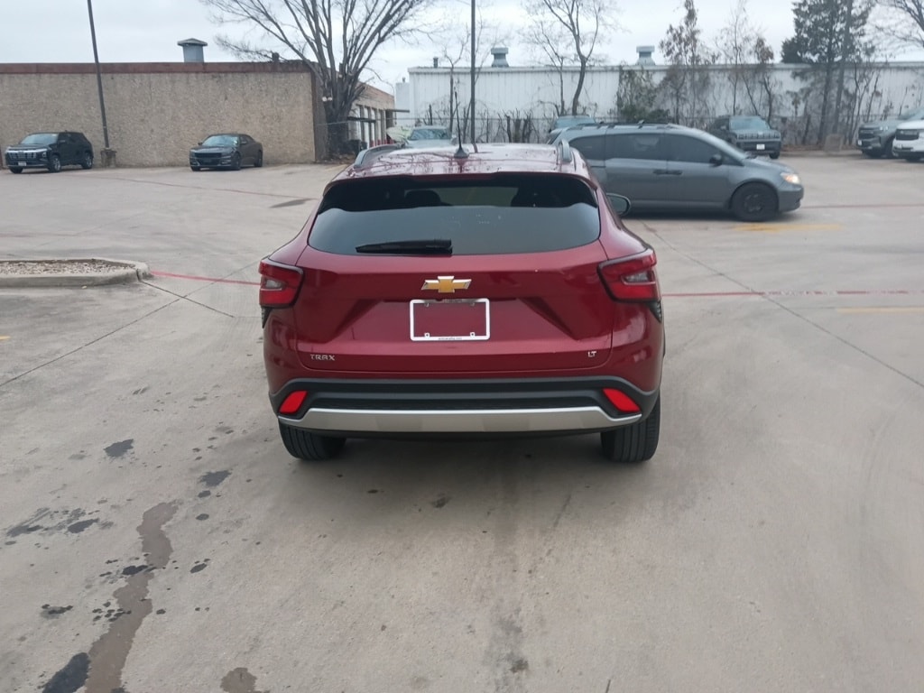 Thumbnail: 2025 Chevrolet Trax - 10