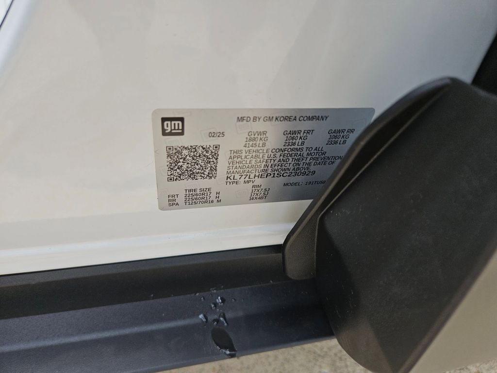Thumbnail: 2025 Chevrolet Trax - 29