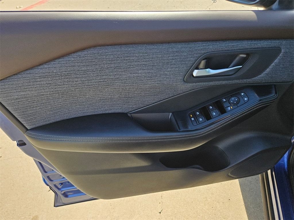 Thumbnail: 2023 Nissan Rogue - 14