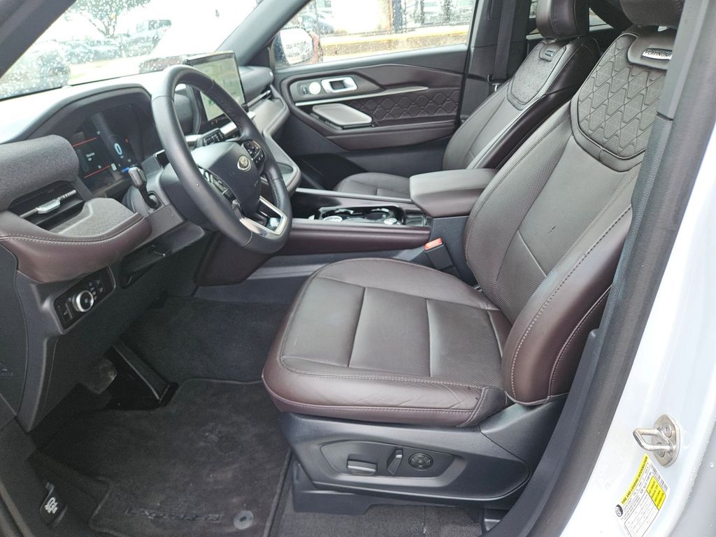 Thumbnail: 2025 Ford Explorer - 11