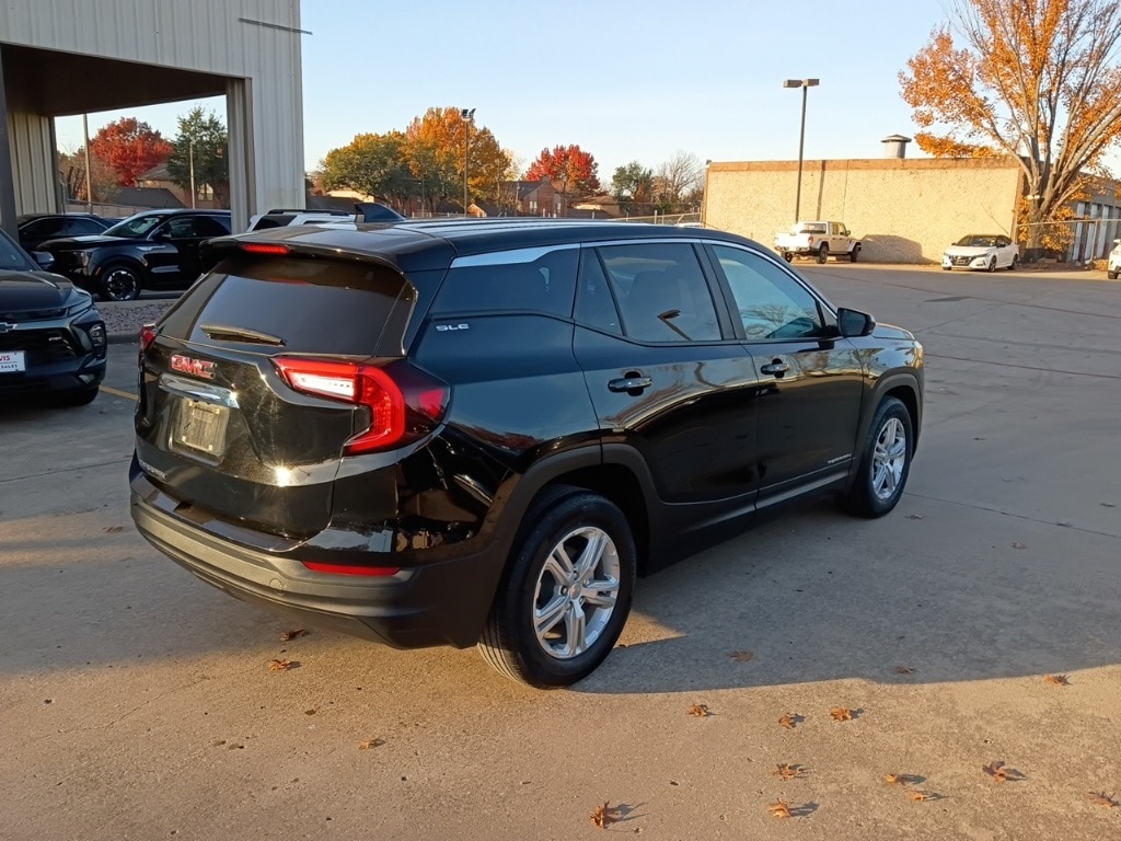 Thumbnail: 2024 GMC Terrain - 9