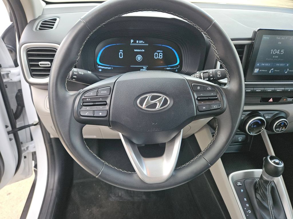 Thumbnail: 2025 Hyundai Venue - 18