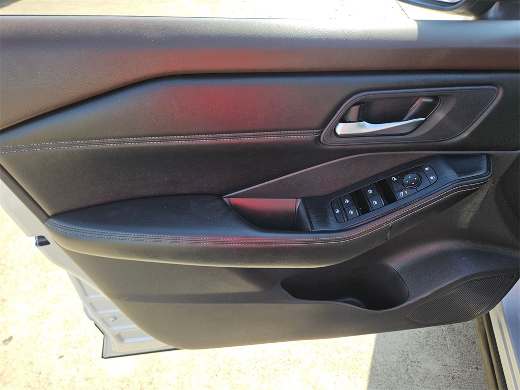 Thumbnail: 2023 Nissan Rogue - 14