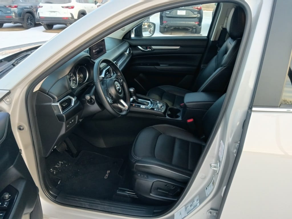 Thumbnail: 2025 Mazda CX-5 - 3