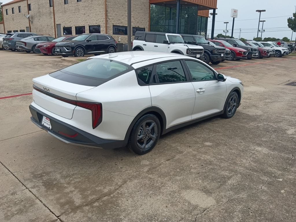 Thumbnail: 2025 Kia K4 - 7