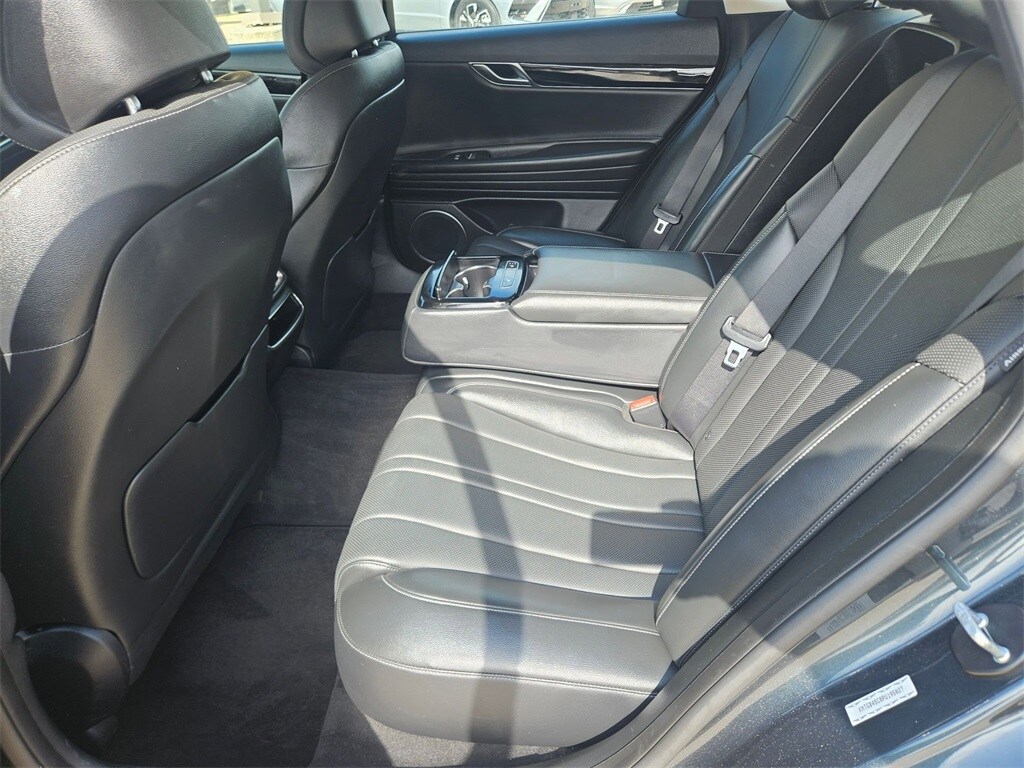 Thumbnail: 2023 Genesis G80 - 27