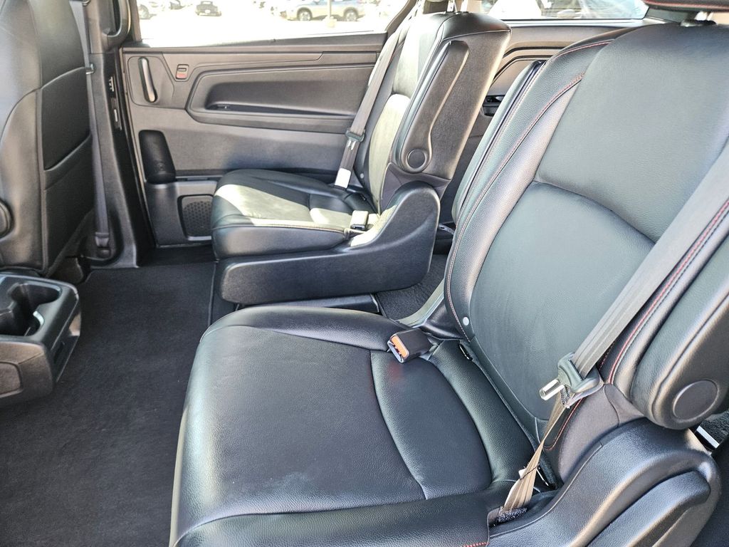 Thumbnail: 2025 Honda Odyssey - 27