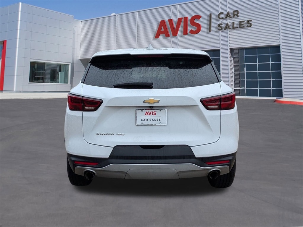 Thumbnail: 2023 Chevrolet Blazer - 5
