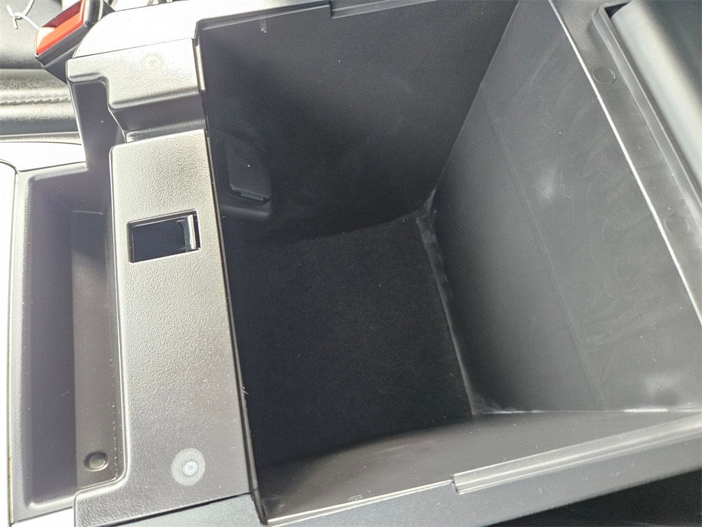 Thumbnail: 2024 Ford Explorer - 29