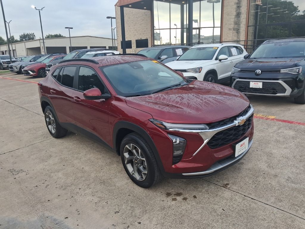 Thumbnail: 2025 Chevrolet Trax - 6