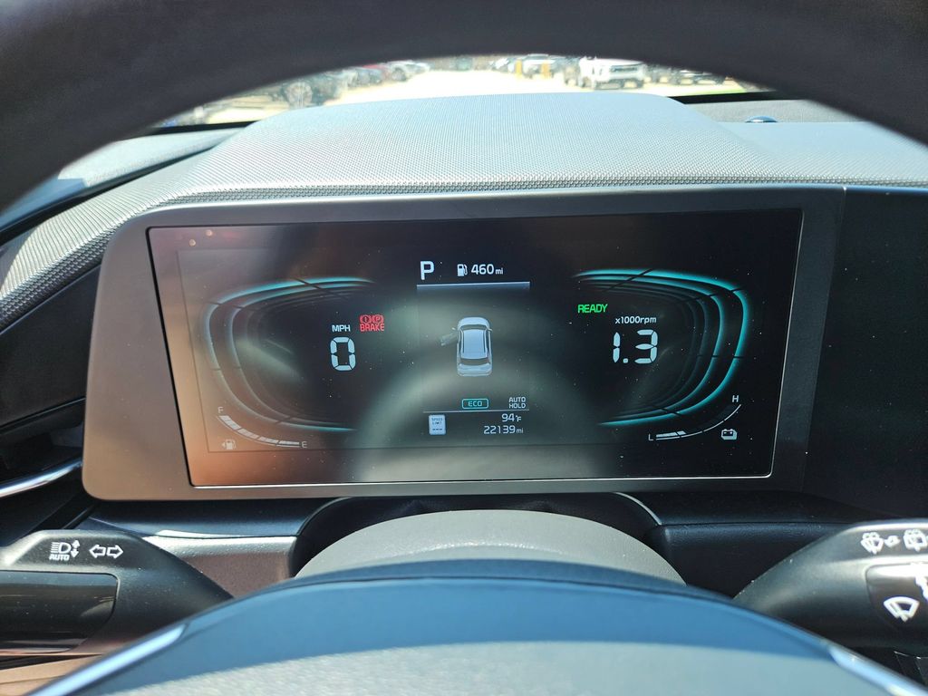 Thumbnail: 2025 Kia Niro - 19