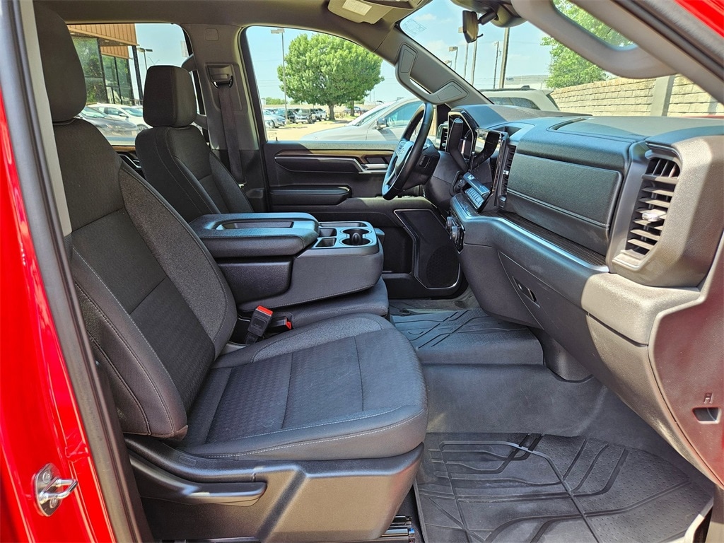 2023 Chevrolet Silverado 1500 LT 29