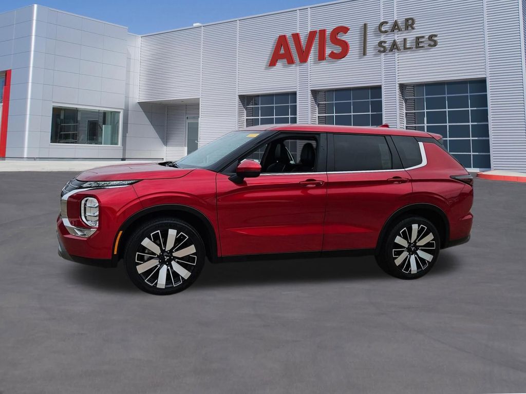 Thumbnail: 2025 Mitsubishi Outlander - 2