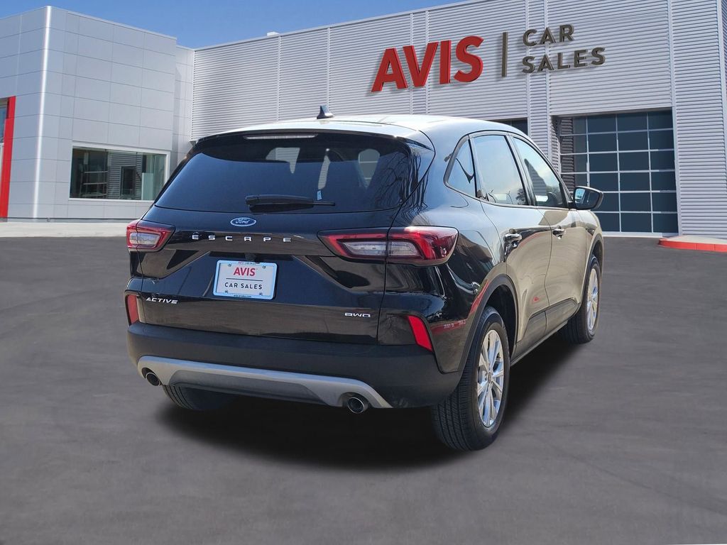 Thumbnail: 2025 Ford Escape - 6