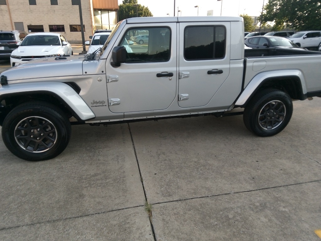 Thumbnail: 2023 Jeep Gladiator - 3