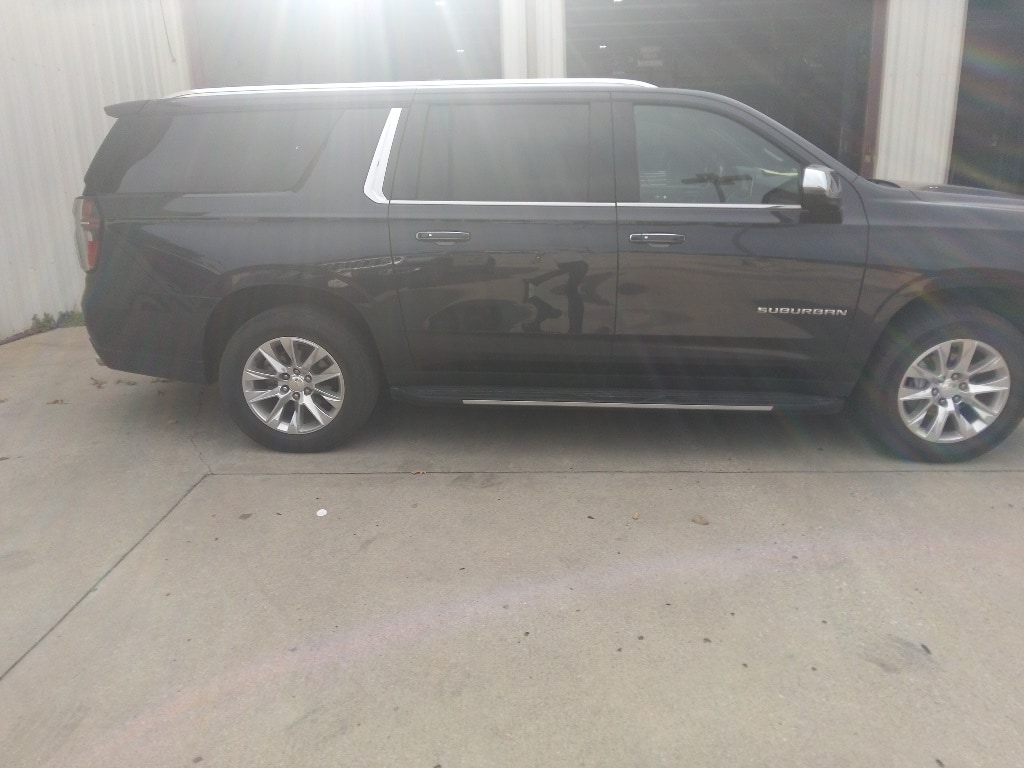 Thumbnail: 2023 Chevrolet Suburban - 7