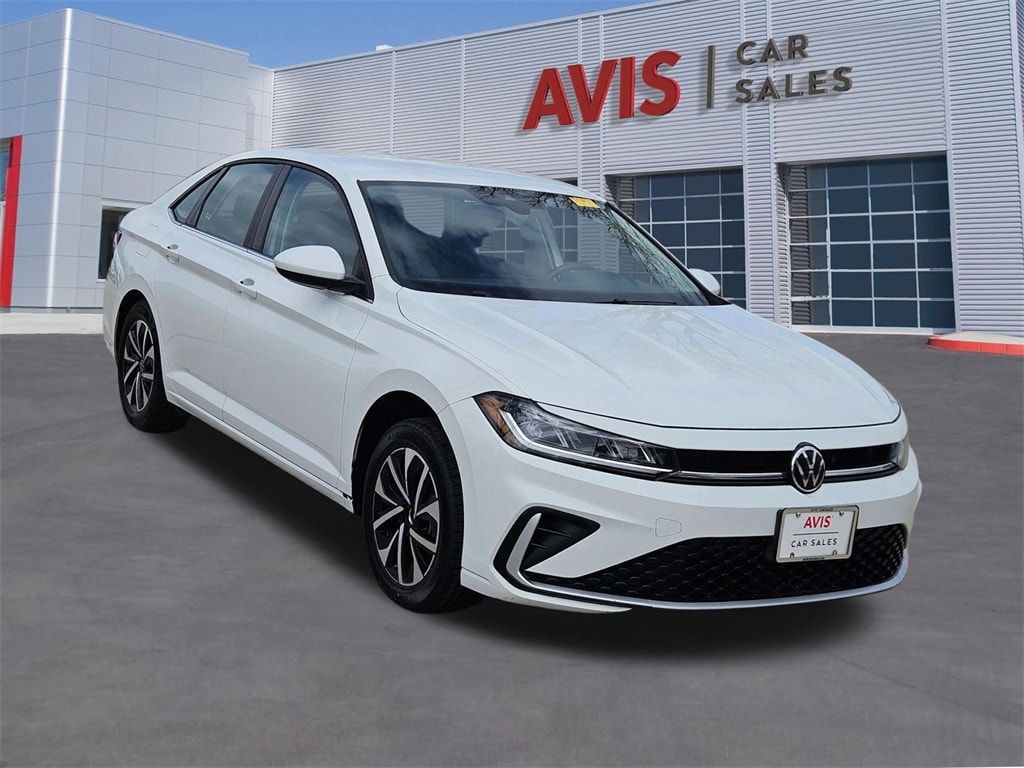 Thumbnail: 2025 Volkswagen Jetta - 9