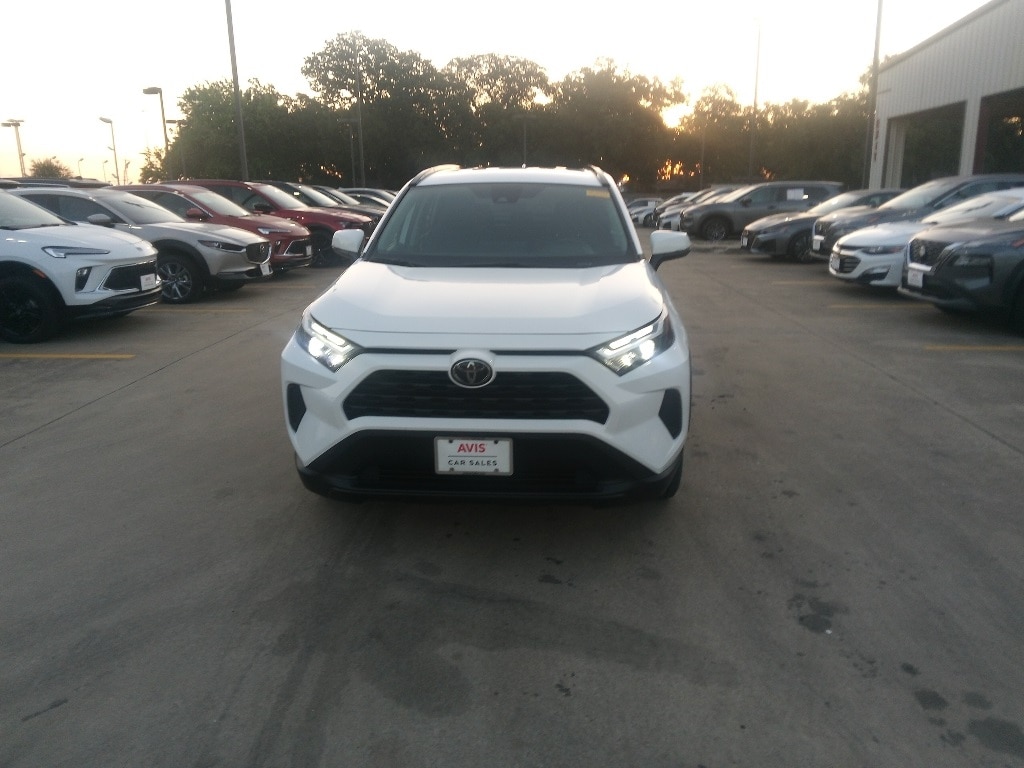 Thumbnail: 2025 Toyota RAV4 - 2