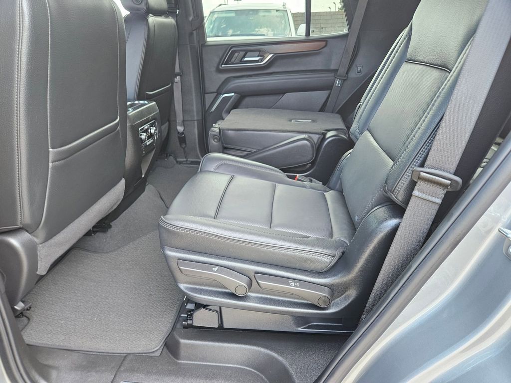 Thumbnail: 2025 GMC Yukon - 26