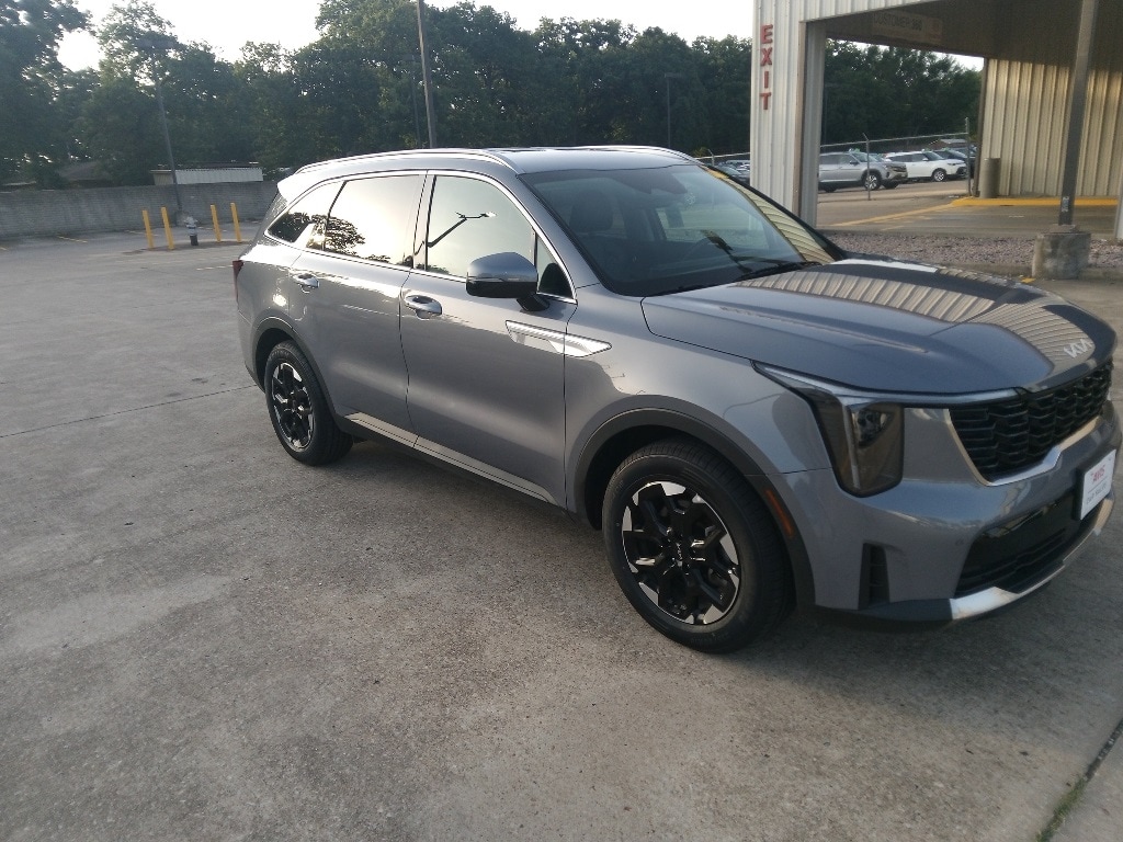 Thumbnail: 2024 Kia Sorento - 8