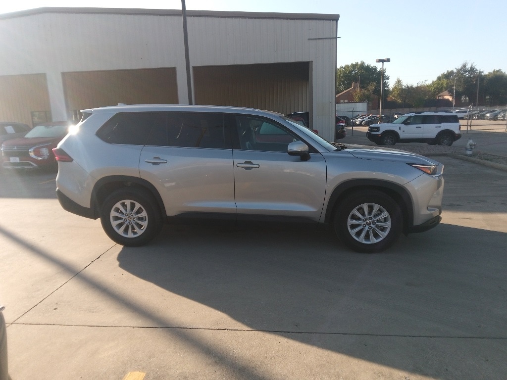 Thumbnail: 2025 Toyota Grand Highlander - 7