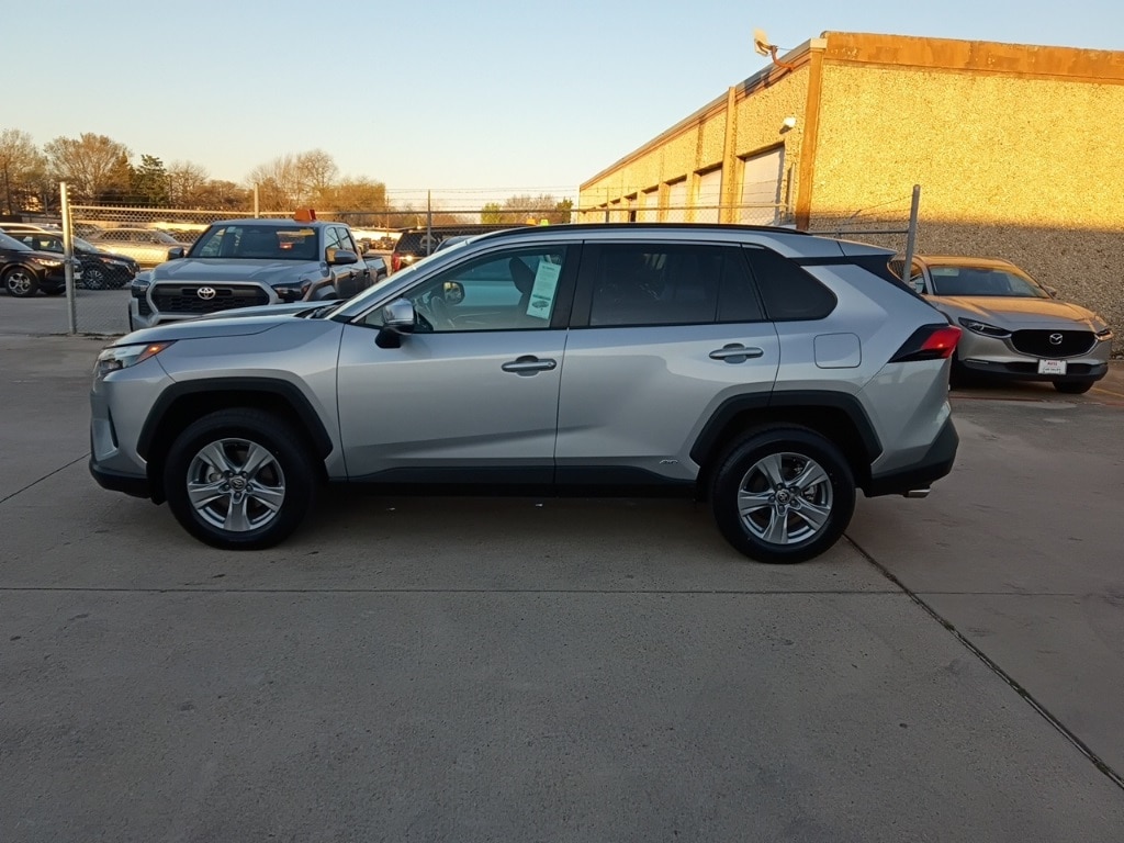 Thumbnail: 2025 Toyota RAV4 - 4