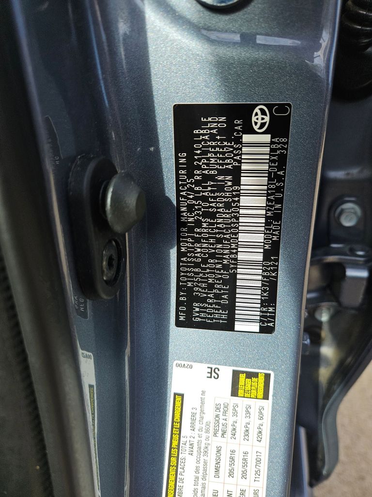 Thumbnail: 2025 Toyota Corolla - 30