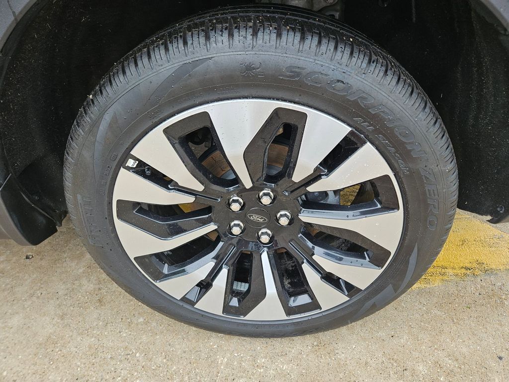 Thumbnail: 2025 Ford Explorer - 25