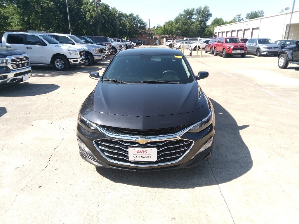 Thumbnail: 2023 Chevrolet Malibu - 2