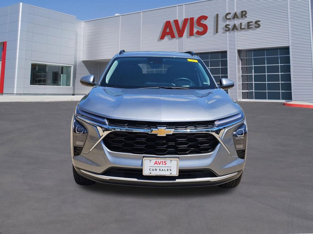 Thumbnail: 2025 Chevrolet Trax - 9