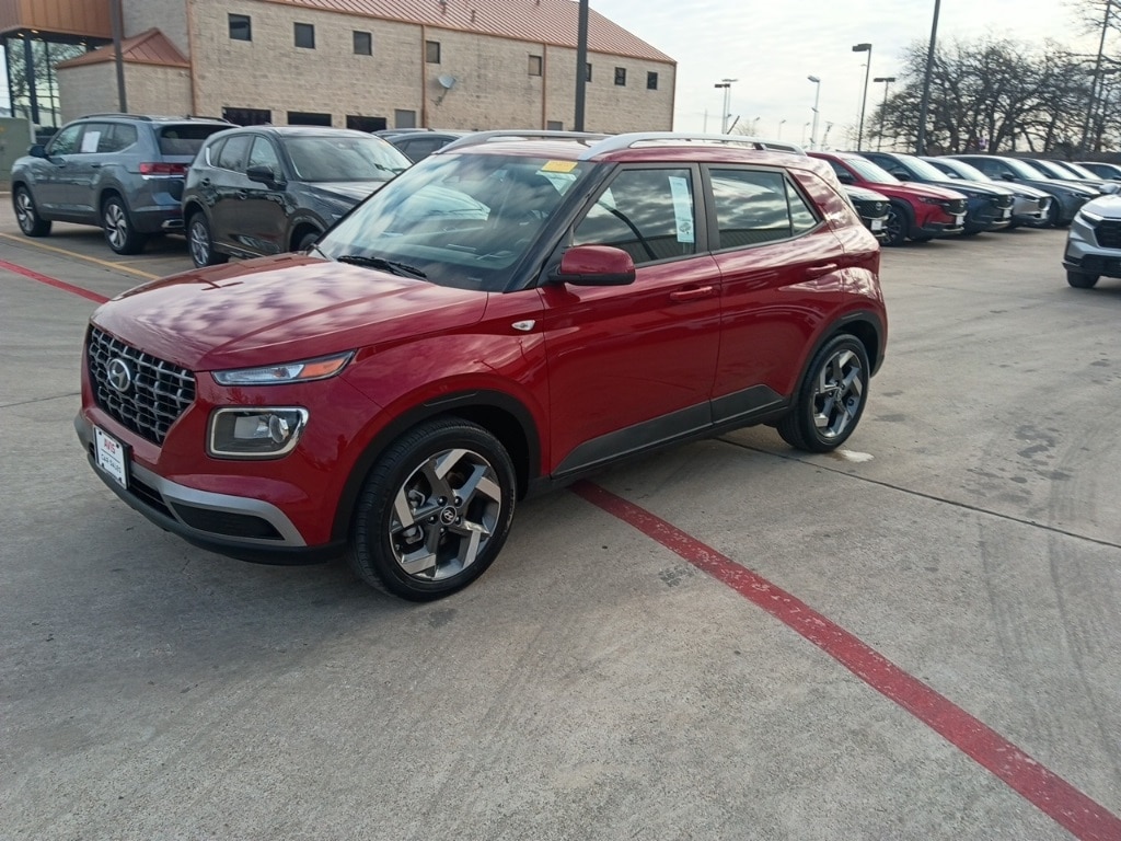 Thumbnail: 2025 Hyundai Venue - 1