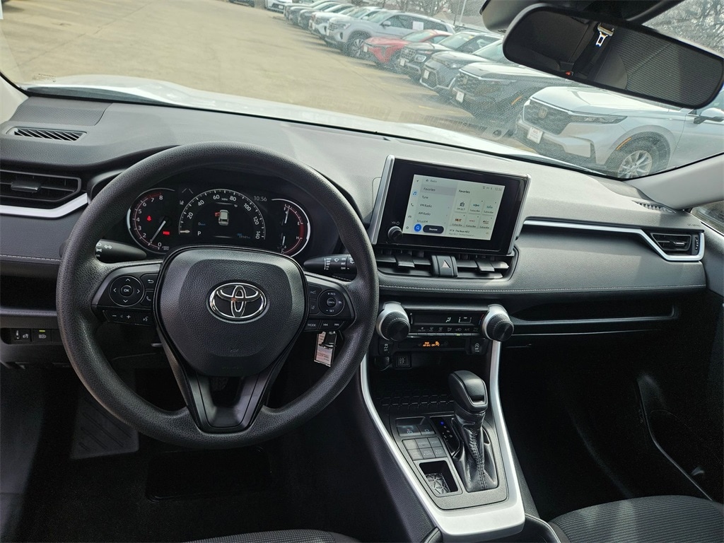 Thumbnail: 2025 Toyota RAV4 - 16